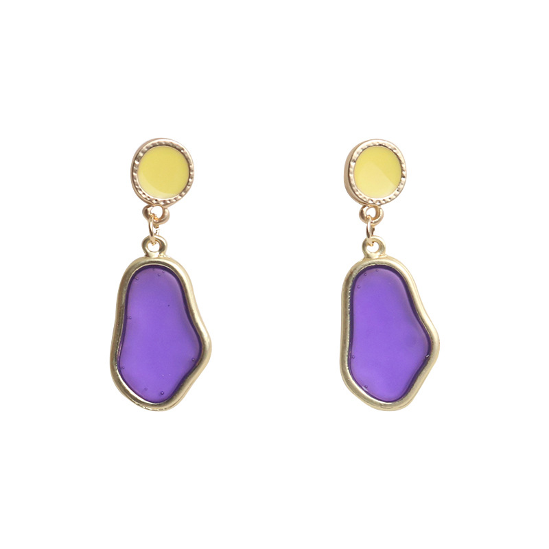 Oversized Sculptural Acrylic Clip-on Earrings Modern European Style_voghion.com