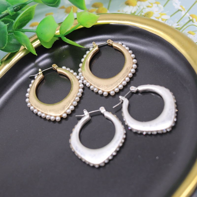 Jewelry Matte Gold Silver Stud Earrings Simple Hollow Diamond Earrings Wild Fashion Earrings display picture 2