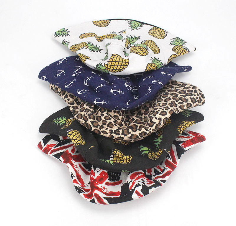 Cappello a pescatore donna leopardo con ricamo ananas_voghion.com