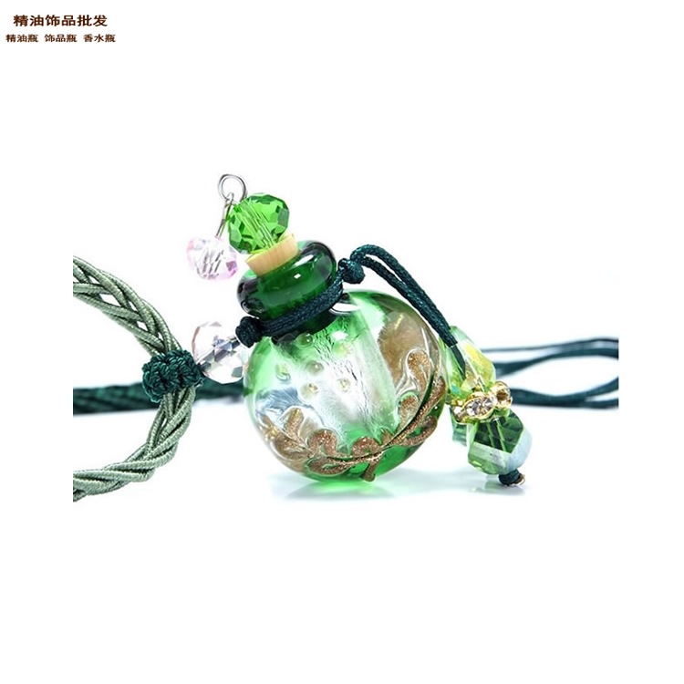 中国精油饰品网翠绿色缨诺绳大号扁圆巴洛克项链7.jpg