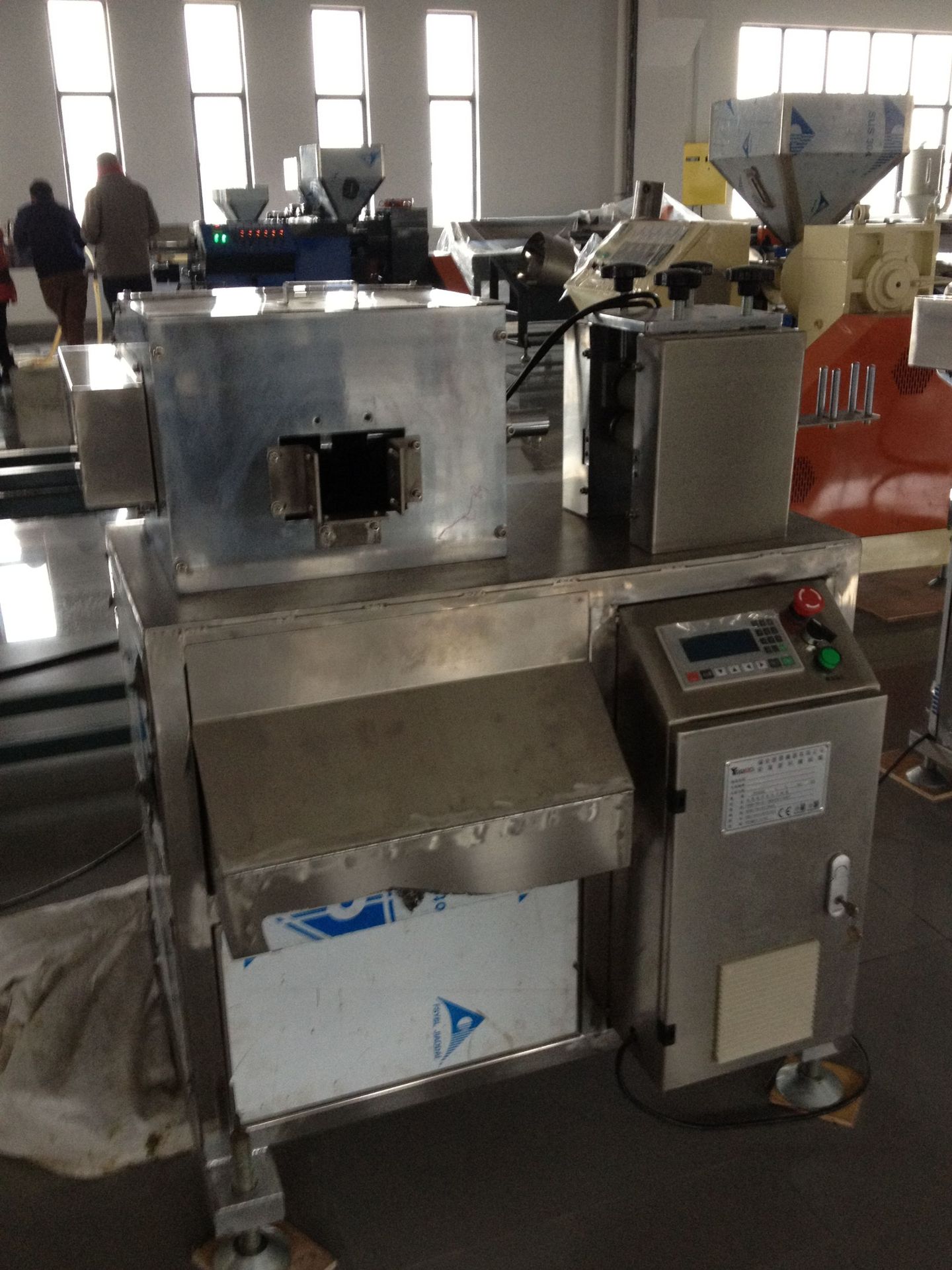 东莞燿安专业制造PP棒棒糖押出设备 PP小管材押出生产线