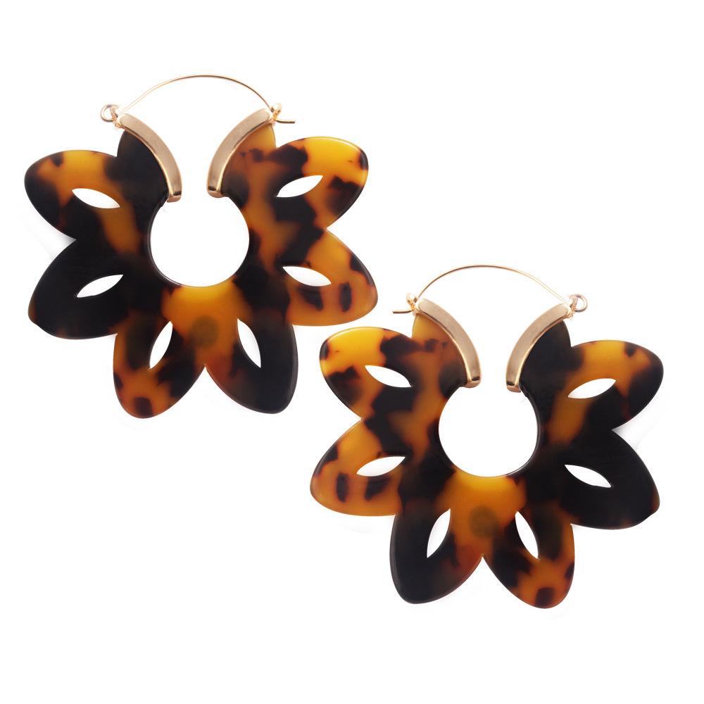 Retro Leopard Print Hollow Flower Acrylic Earrings display picture 16