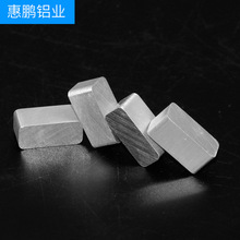 ������������X�l�Ɂ�D������늾��ӿ��������ݾ����`��&plusmn;0.05mm