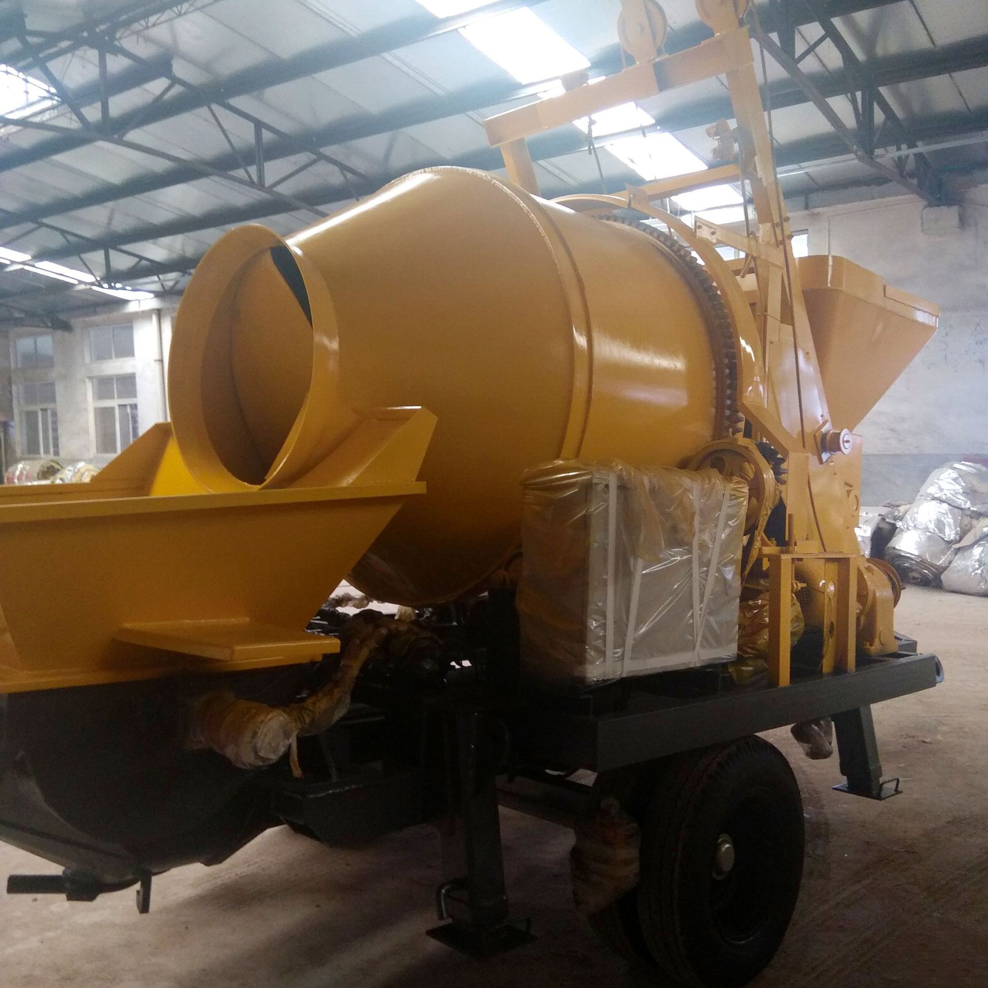 混凝土搅拌泵送一体机 农村用的小型搅拌拖泵 JBS40混凝土输送泵