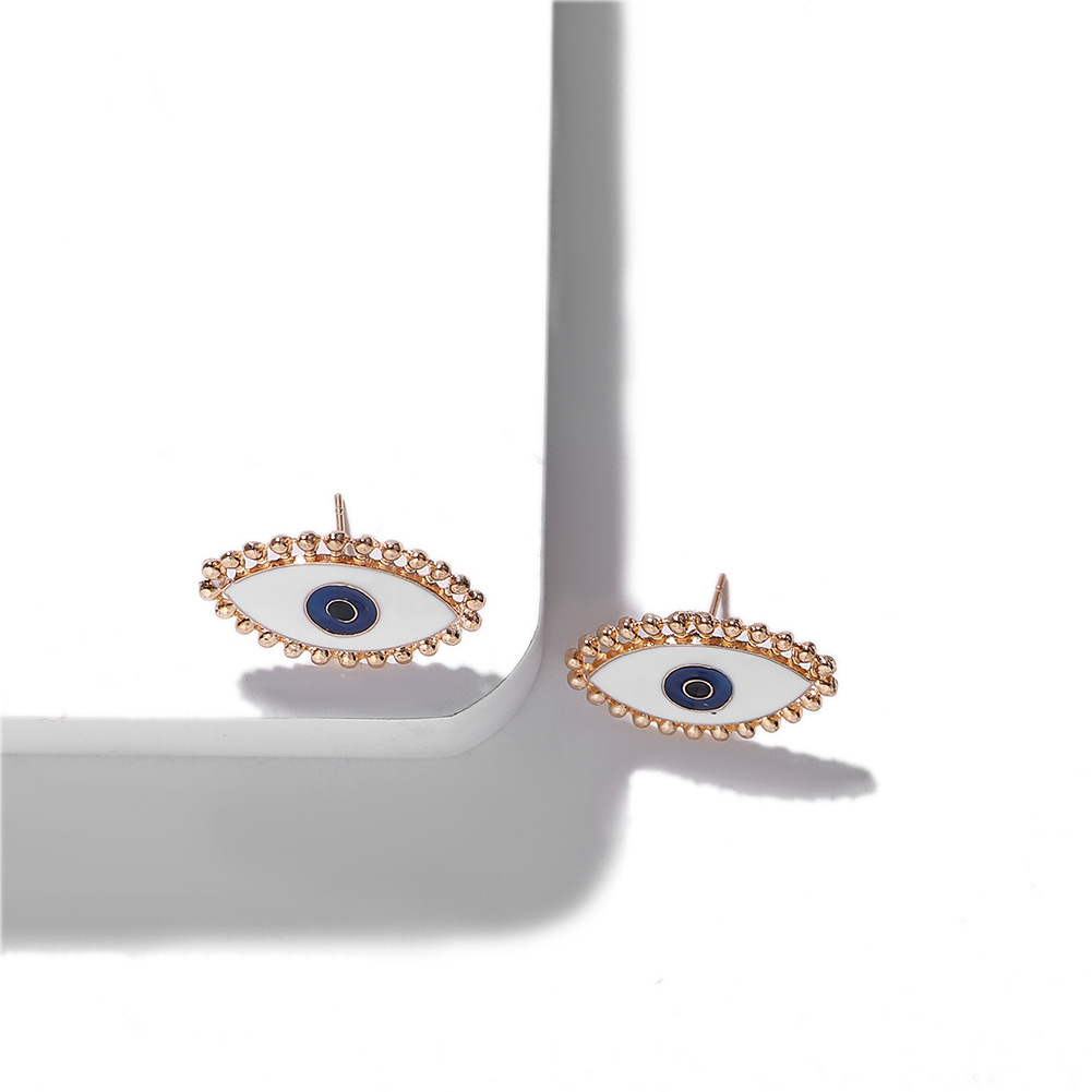 Alloy Diamond Eye Earrings Fashion Stud Earrings Simple Earrings Accessories display picture 7