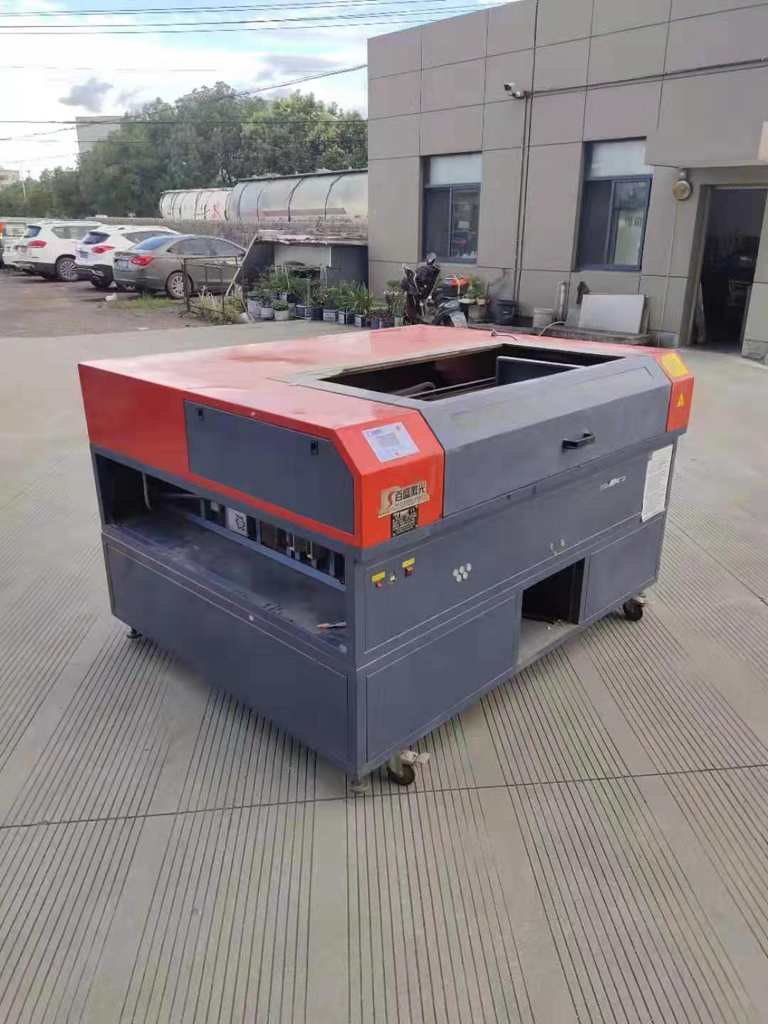 Cheap Transfer small-scale brand Engraving machine Shanghai 1315 Woodpecker 6090 Shanghai force 6090