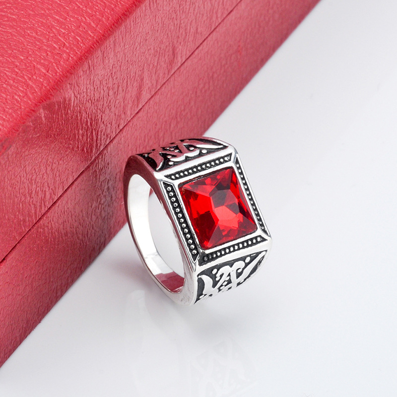 Fashion Simple Platinum Red Zircon Ring display picture 5