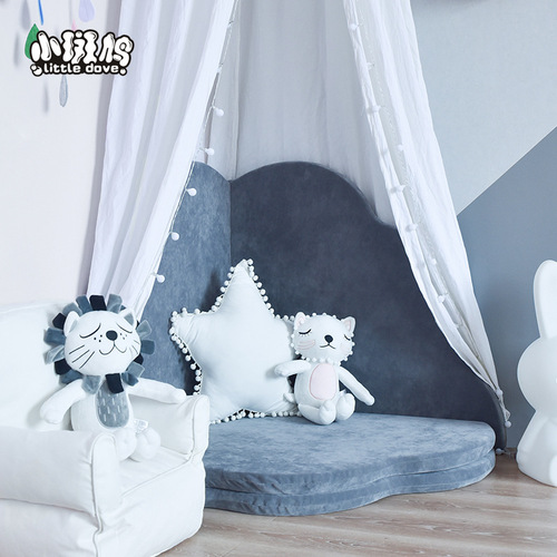 Ins crawling mat clover-shaped multifunctional game mat, foldable and washable children's soft pack bed skirt lazy person cushion