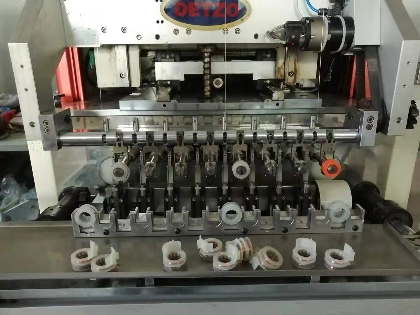 消毒设备线圈全自动绕线机  航模罩极电机进口全自动绕线机