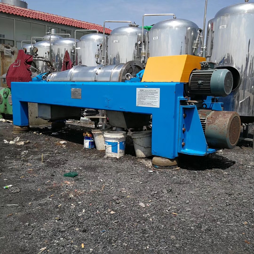 二手三相卧式螺旋卸料沉降离心机 二手lws430三相分离卧螺离心机