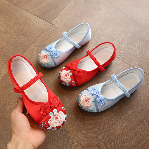 Hanfu girls Chinese folk dance hanfu embroidered shoes Beijing Children shoes national baby princess shoes students ancient performance shoes