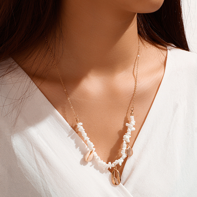 Shell Neck Chain Necklace Single Layer New Simple Alloy Scallop Necklace Women display picture 2