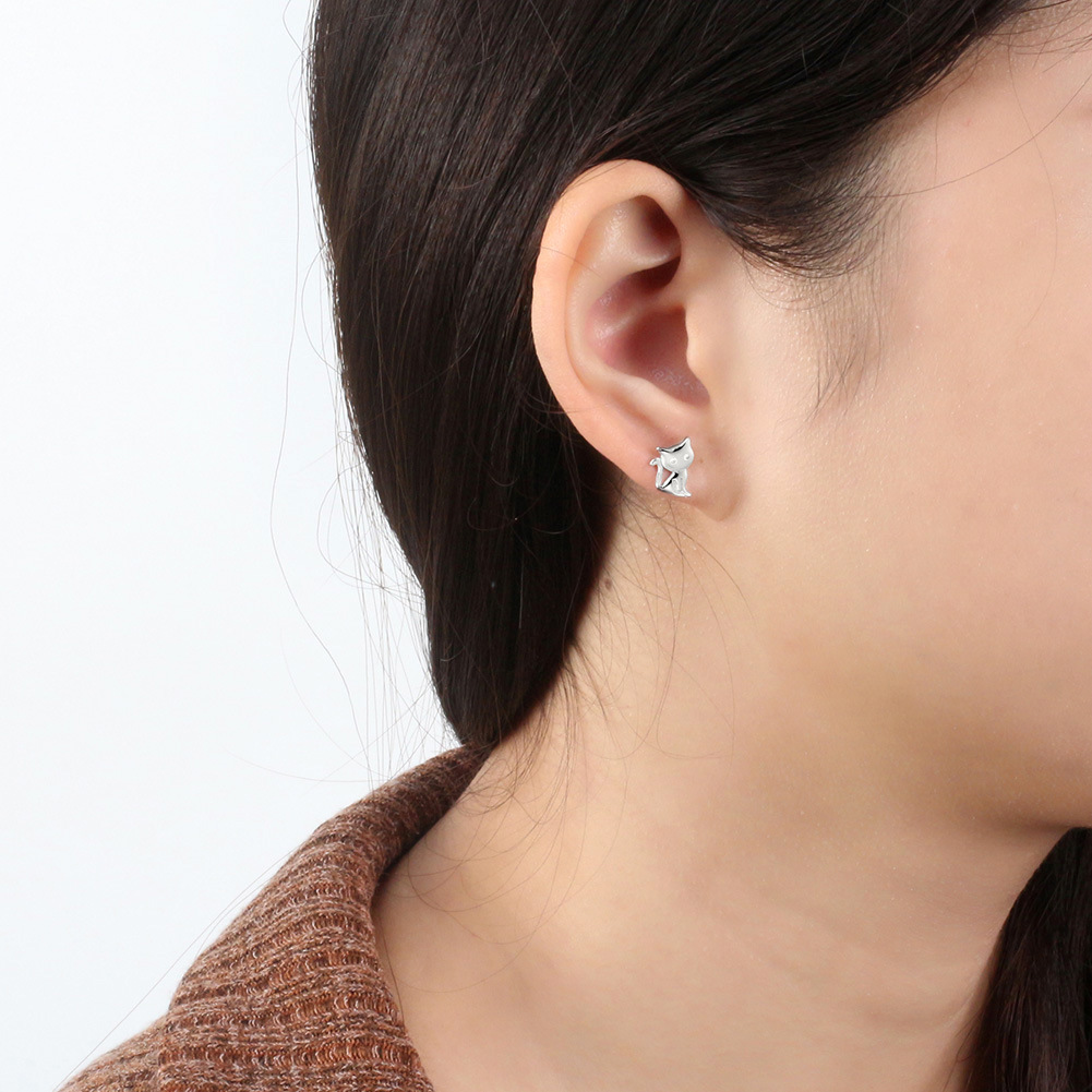 5g Weight 0.03µm Gold Plating Thickness Electroplating Gold Plating Process 925 Sterling Silver Ear Needle Material Platinum Plated Plating Material Zircon Inlay Material Ear Studs Classification 1 Pair 925 Sterling Silver Zircon Cat Ear Studs