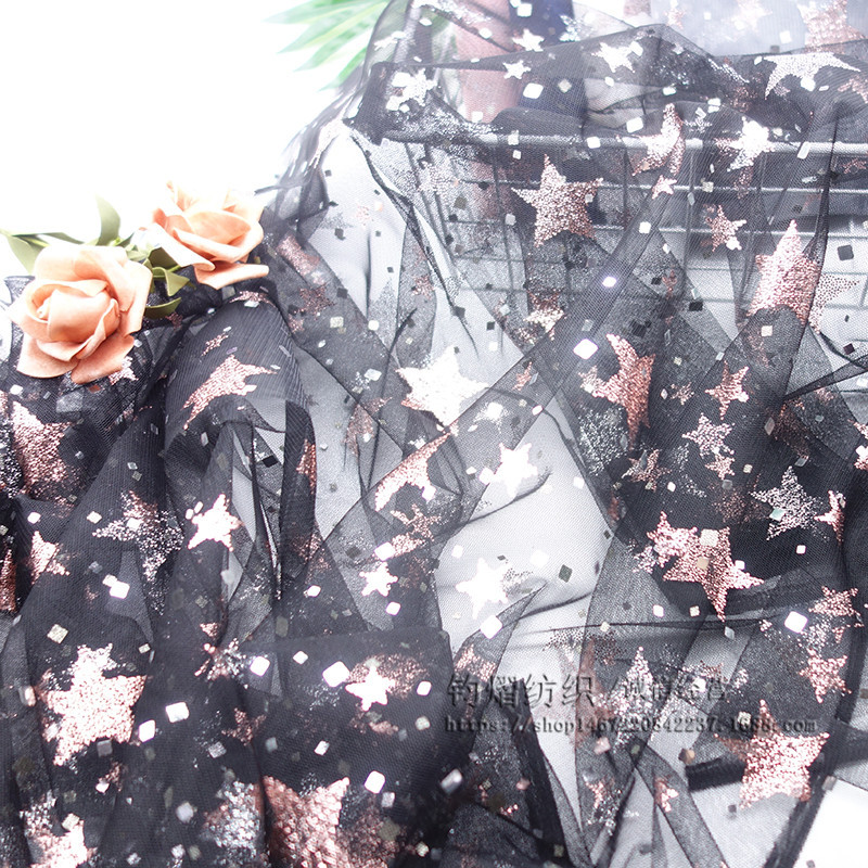 网红方块五角星网纱面料亮片网眼纱连衣裙纱裙女服装布料厂家批发