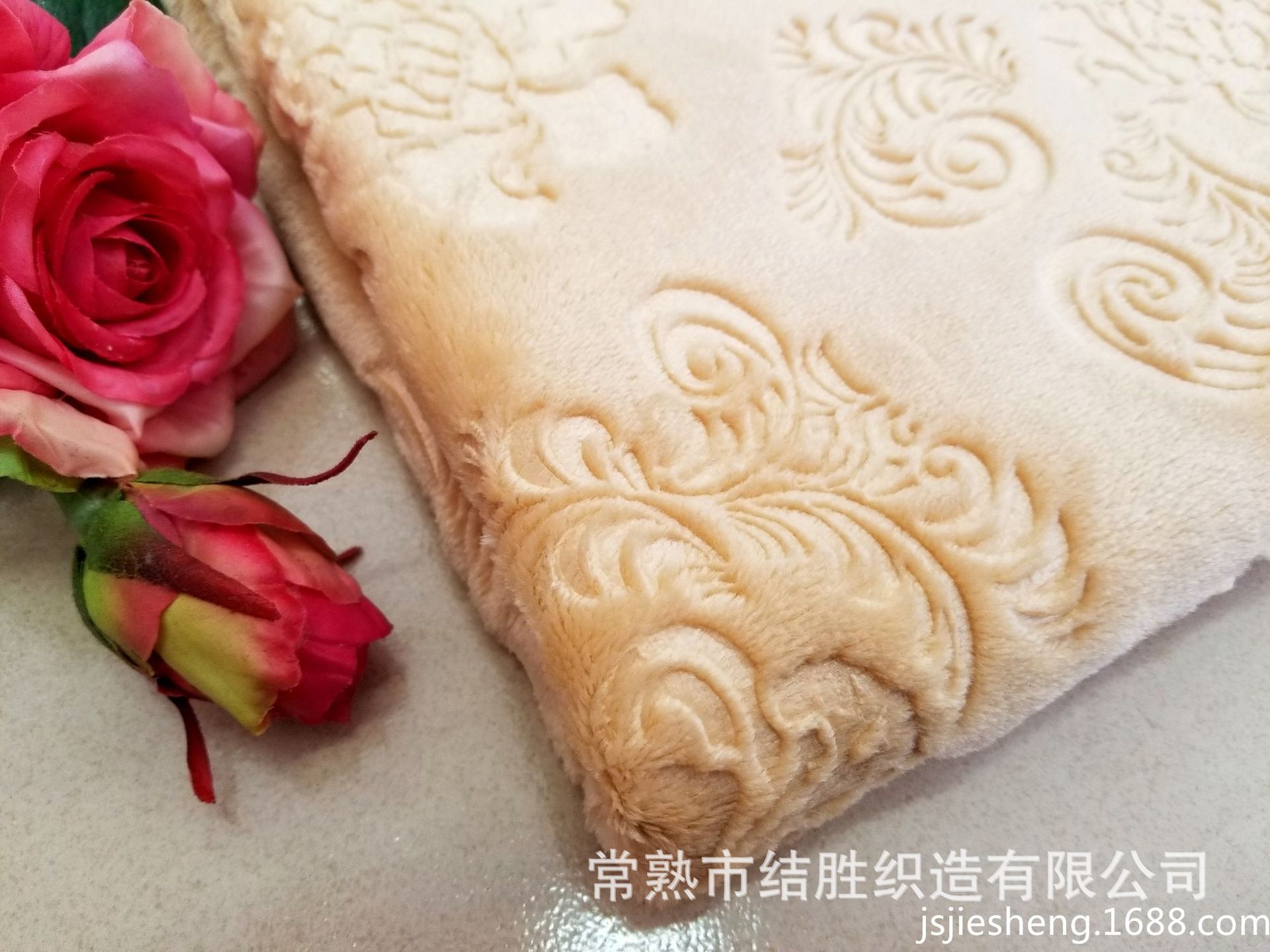 厂家双面素色3D压花法兰绒 新款立体感水貂绒面料