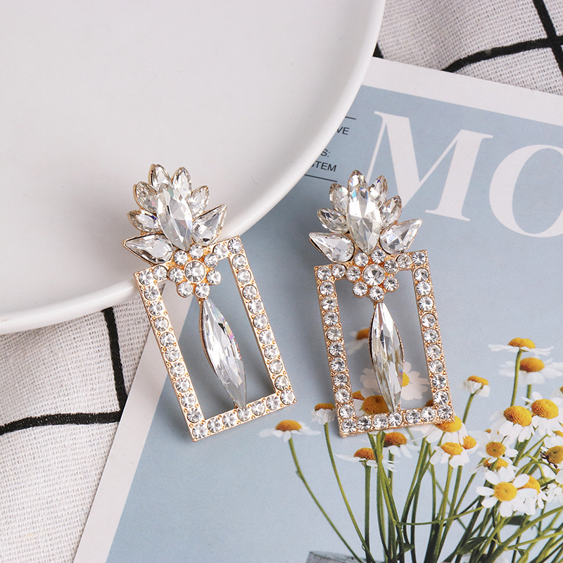 New Fashion Female Earrings With Diamonds Geometric Square Earrings Simple Earrings display picture 4