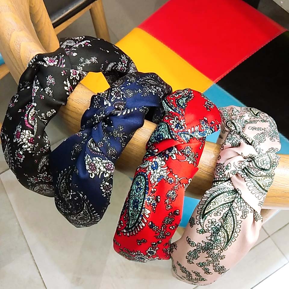 Europäisches Und Amerikanisches Mode-stirnband, Einfaches, Breit Krempiges Stoff Druck-stirnband, Haarschmuck, Neue Grenz Überschreitende Damen-gesichts Wäsche, Druck Haar Zubehör display picture 1