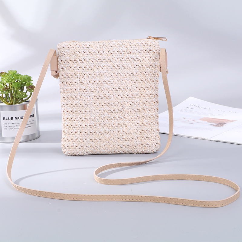 202012 summer new Japanese and Korean ins European and American fashion mobile phone diagonal cross bag solid color straw woven foreign trade women's bag