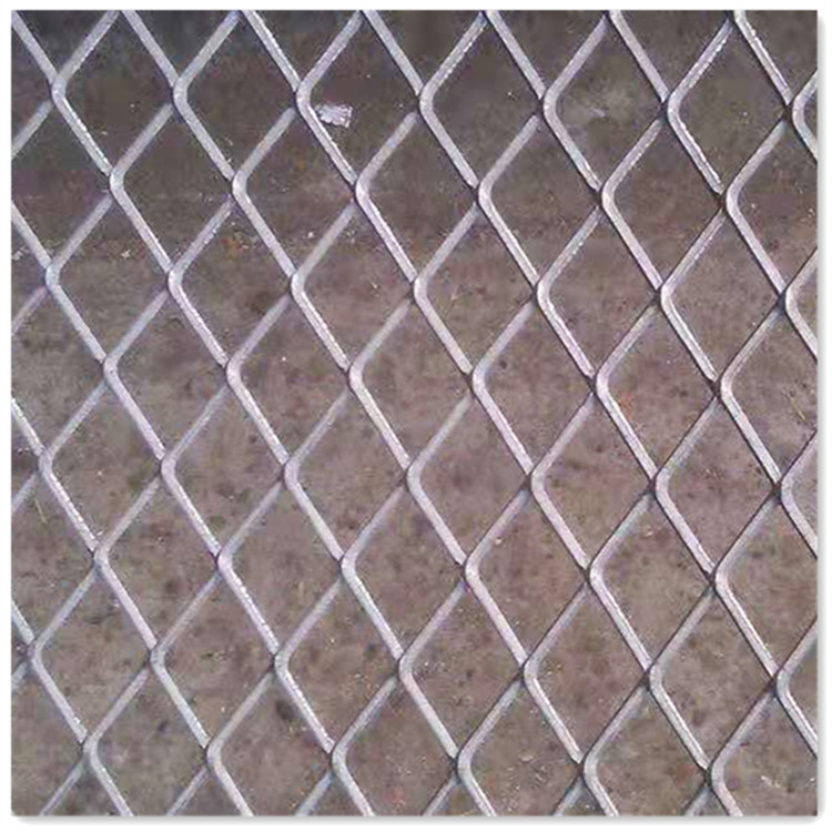 厂家批发建筑安全防护钢板网片 防滑冲压菱形孔脚踏网 量大从优