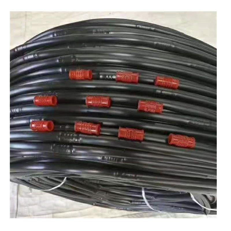 Производитель продает цилиндрическую трубу для капельного орошения, равномерную и запотеванию, инкрустированную цилиндрическую капельную ирригацию для садов.