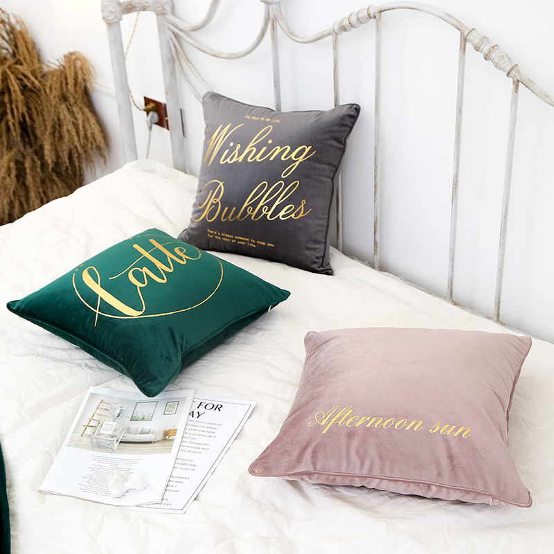 新款荷蘭絨燙金抱枕高檔絨布滾邊靠墊套廠家直銷支持logo顏色定制
