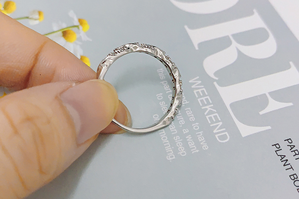 Fashion Waves Copper Plating Inlay Zircon Rings 1 Piece