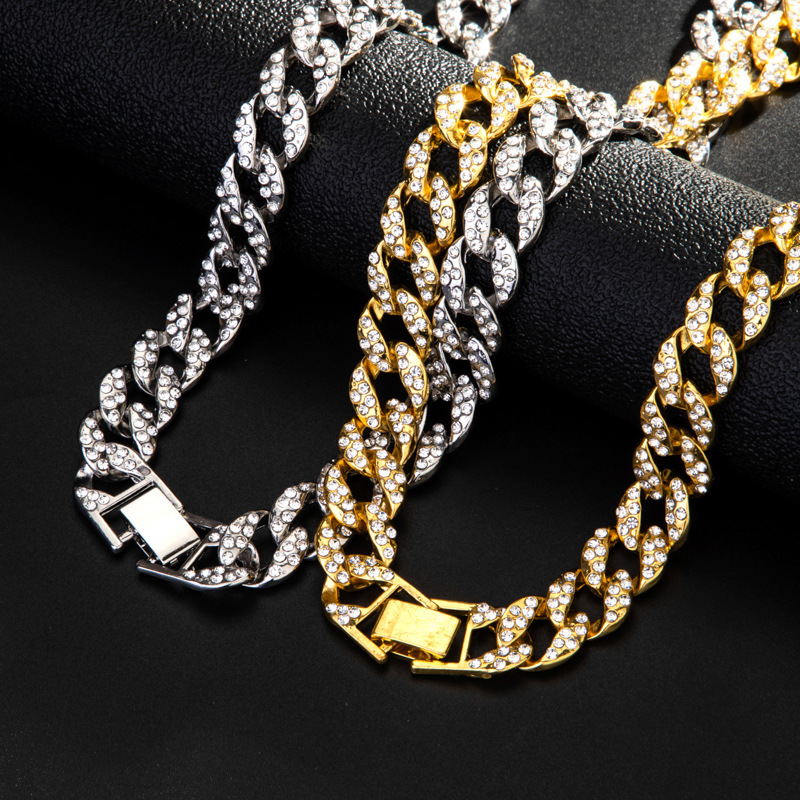 Affascinante collana di gioielli da uomo e da donna con diamanti intarsiati a catena cubana_voghion.com