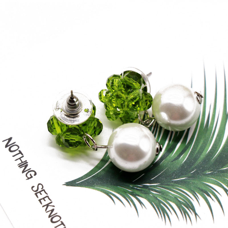 Beads Weaving Ball Stud Earrings Large Pearl Pendant Stud Earrings Sweet Ear Clips display picture 5