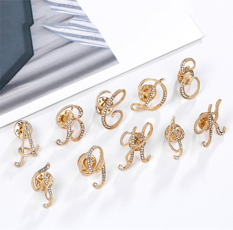 Retro Letter Alloy Diamond Rhinestones Women's Brooches display picture 1