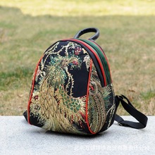 厂家直销云南民族风新款绣花包 女式双肩背包孔雀刺绣帆布双肩包