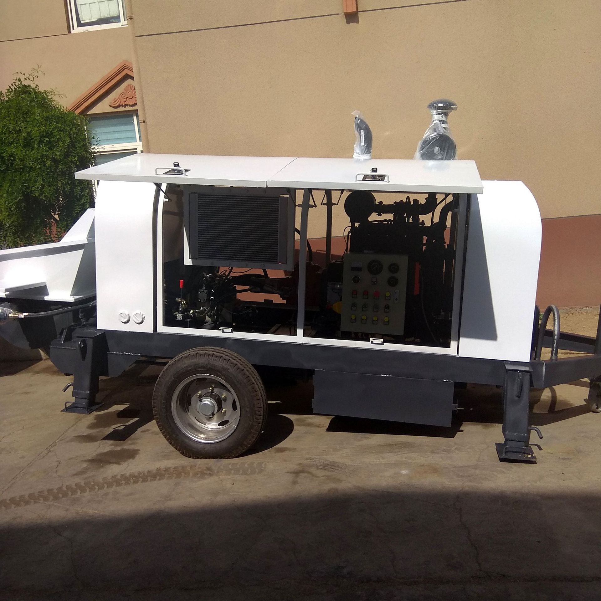 柴油 混凝土输送泵 道依茨柴油机 小型柴油 泵 82千瓦柴油机