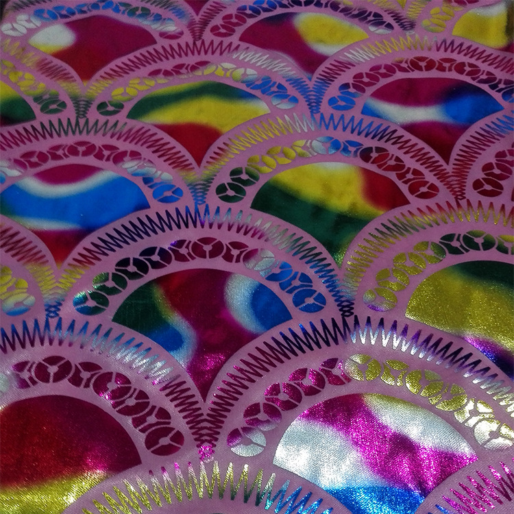 厂家销售铜板大鱼鳞烫金面料 针织七彩烫金布批发 各类鱼鳞可定