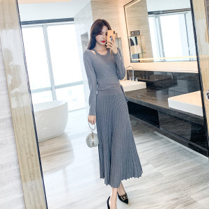 时尚套装女2020春冬新款气质女神针织罩衫上衣加吊带裙两件套9732