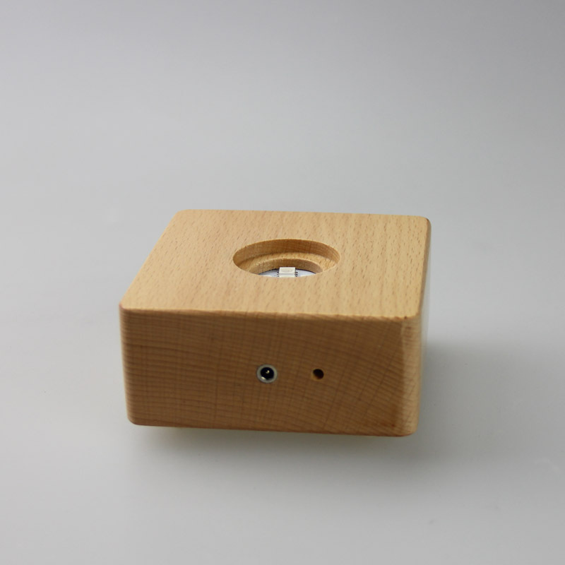 内雕水晶球方底座