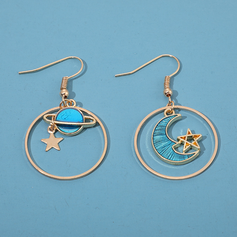 Simple Personality Earth Moon Stars Earrings display picture 9