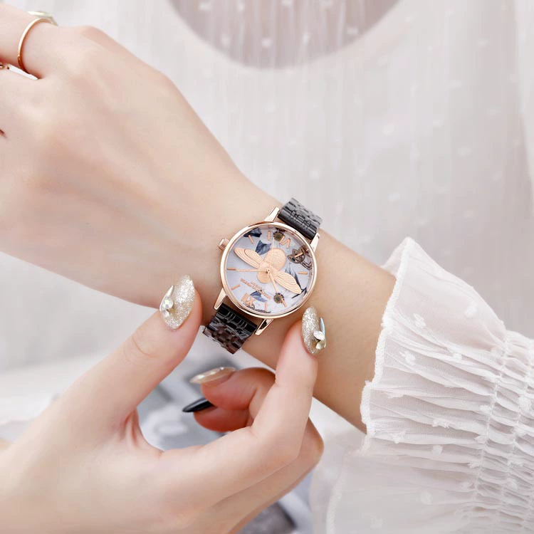 Бренд сось watch? (This is tricky)