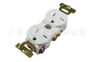 NEMA 6-20R ��ʽ�������� 20A250V  2�O�ӵ��Ͱ����� LK3225F