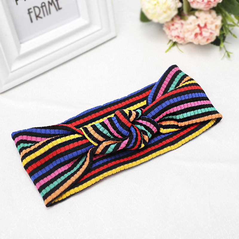 Women&#39;s Temperament Knitted Headband Hairband display picture 11