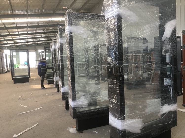 不锈钢广告指路牌 街道指路牌 指路牌滚动灯箱 指路牌户外