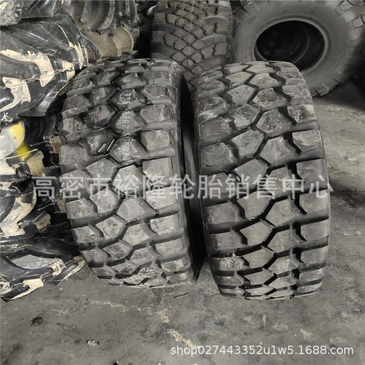 越野305 335 365 425/80R20 335/80r18轮胎