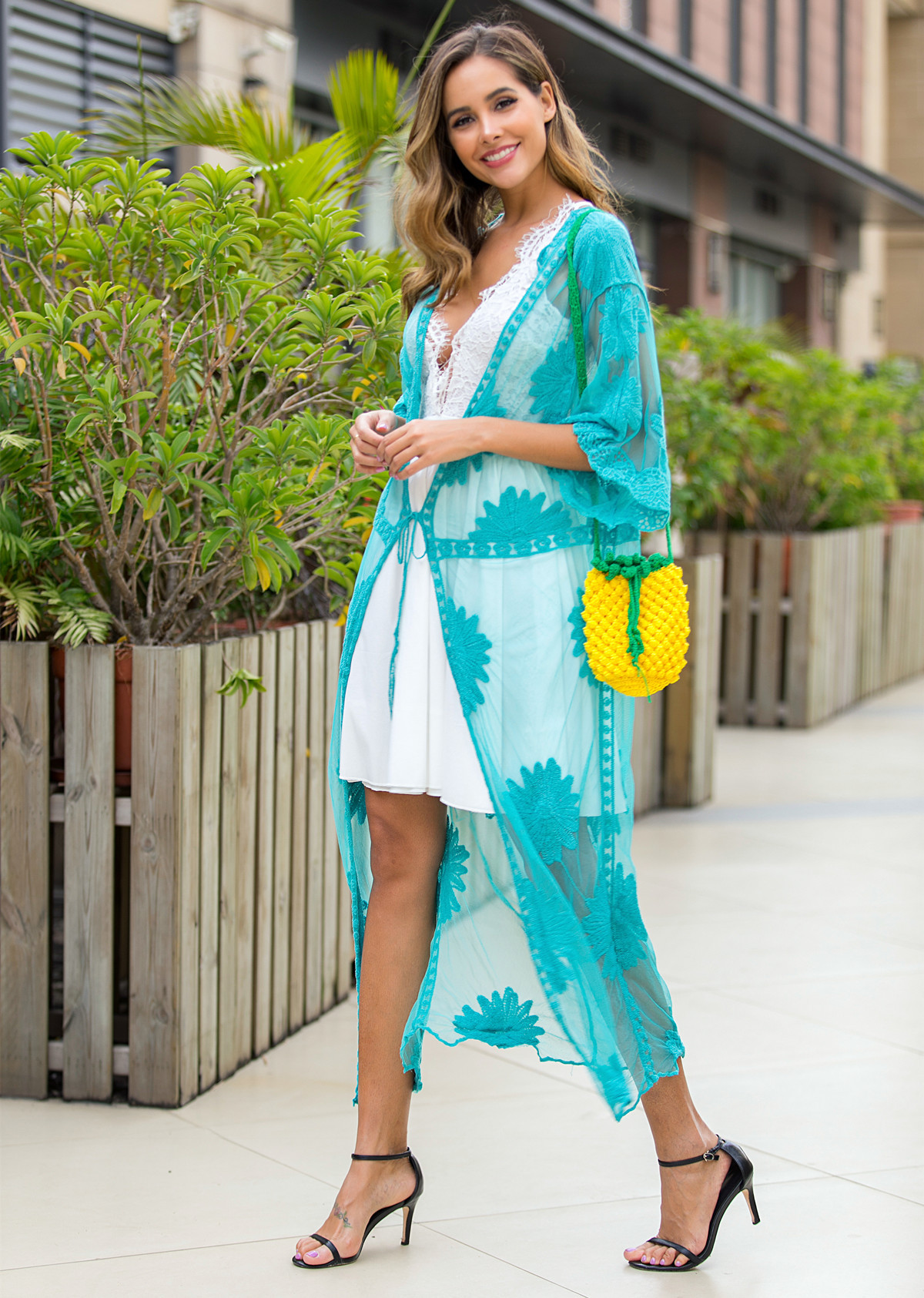 2020跨境新款蕾絲繡花連衣裙外搭開衫比基尼泳衣沙灘罩衫防曬衣