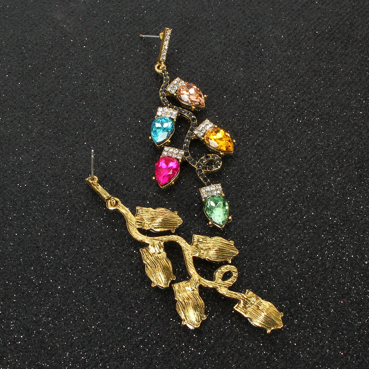 Alloy Leaf Rhinestone Earrings Creative Metal Earrings Retro Leaf Earrings Women display picture 5