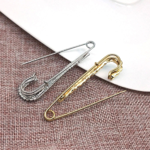 Huailang Jewelry Korean Style Jewelry New Style Pearl Rhinestone Super Sparkling Pin Shape Brooch