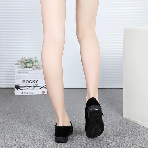 Old Beijing style women's work shoes, flat, anti-slip, soft soles, comfortable, one-piece women's black cloth shoes, hotel flat shoes