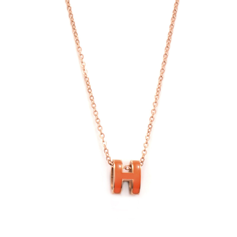 Nihaojewelry Fashion Three-dimensional H Letter Titanium Steel Necklace Wholesale Jewelry display picture 11