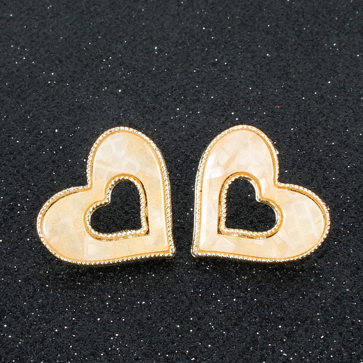 Sweet And Lovely Lady Peach Heart Stud Earrings Fashion Stud Earrings Female display picture 8