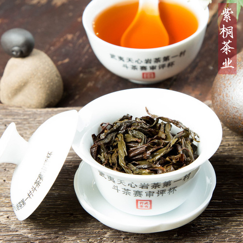 Original rock fruit aroma cinnamon cassia Wuyi Mountain oolong tea bulk tea charcoal roasted rich aroma Da Hong Pao wholesale spring tea