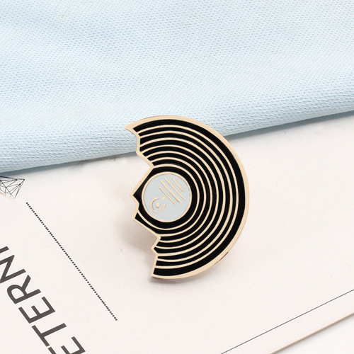 Creative Splicing Brooch Bottle Alloy Flower Droplet Half Heart Pin Cup Badge Hat and Coat Decorations