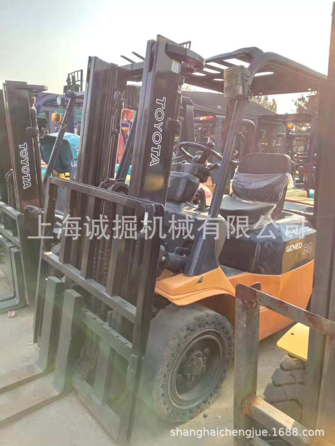 二手toyota丰田3吨叉车，TCM2,5吨叉车