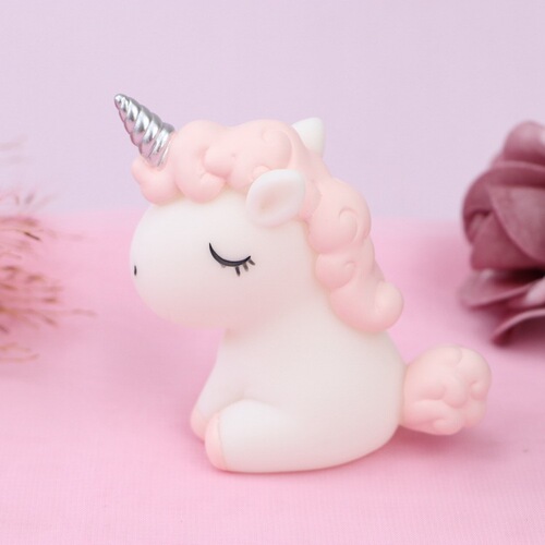 ins European girl heart unicorn baked cake decoration ornaments internet celebrity cute car interior decoration ornaments